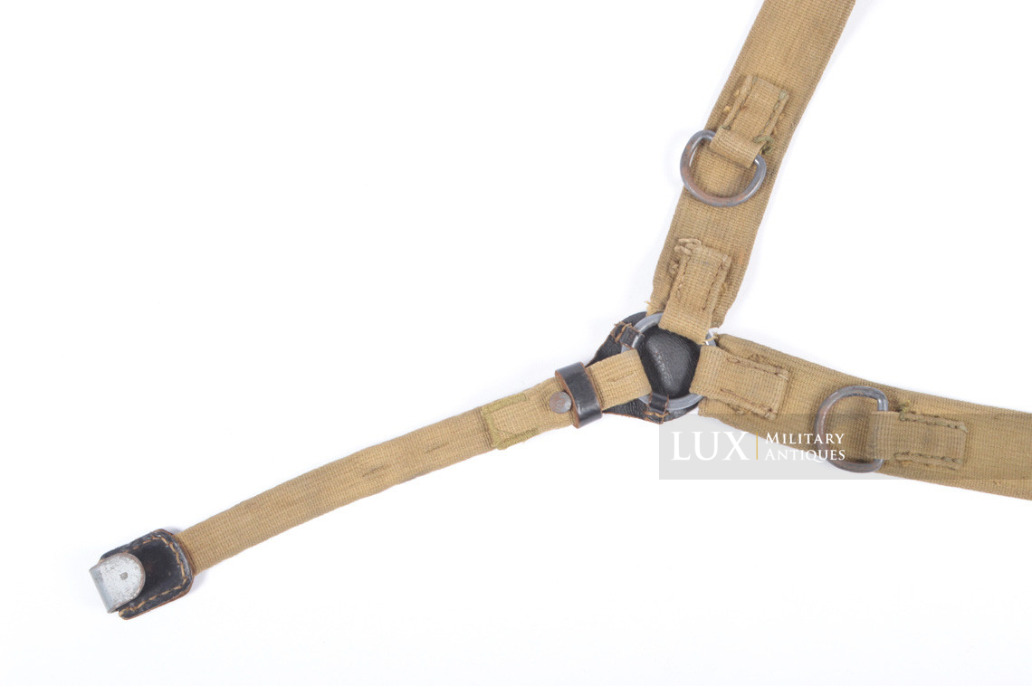 Unique late-war German tropical webbing Y-straps, « RBNr » - photo 17