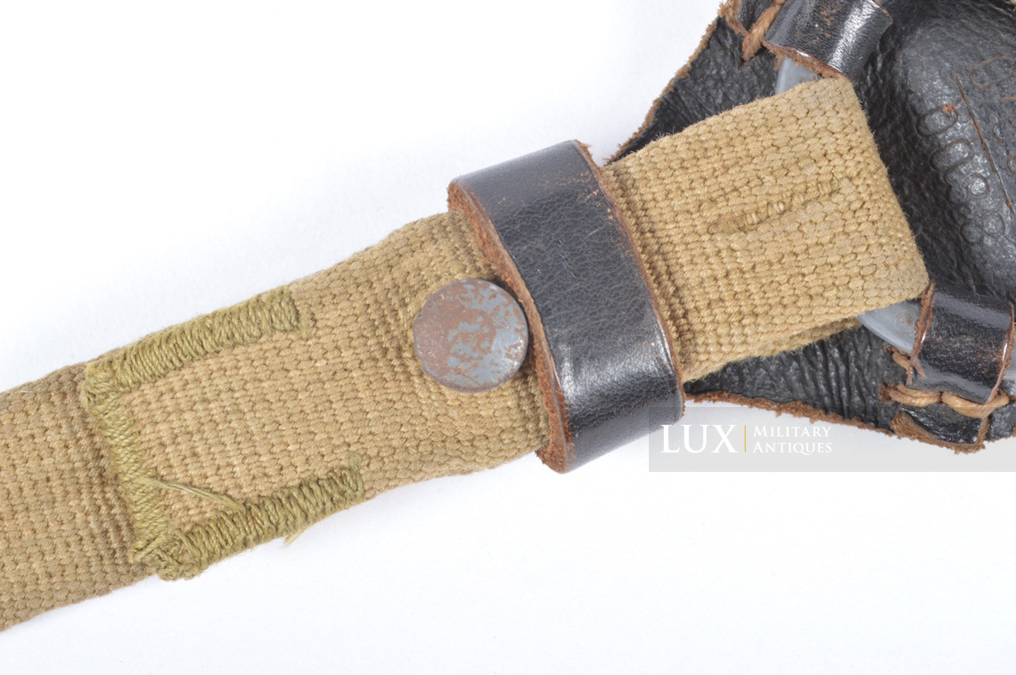 Unique late-war German tropical webbing Y-straps, « RBNr » - photo 19