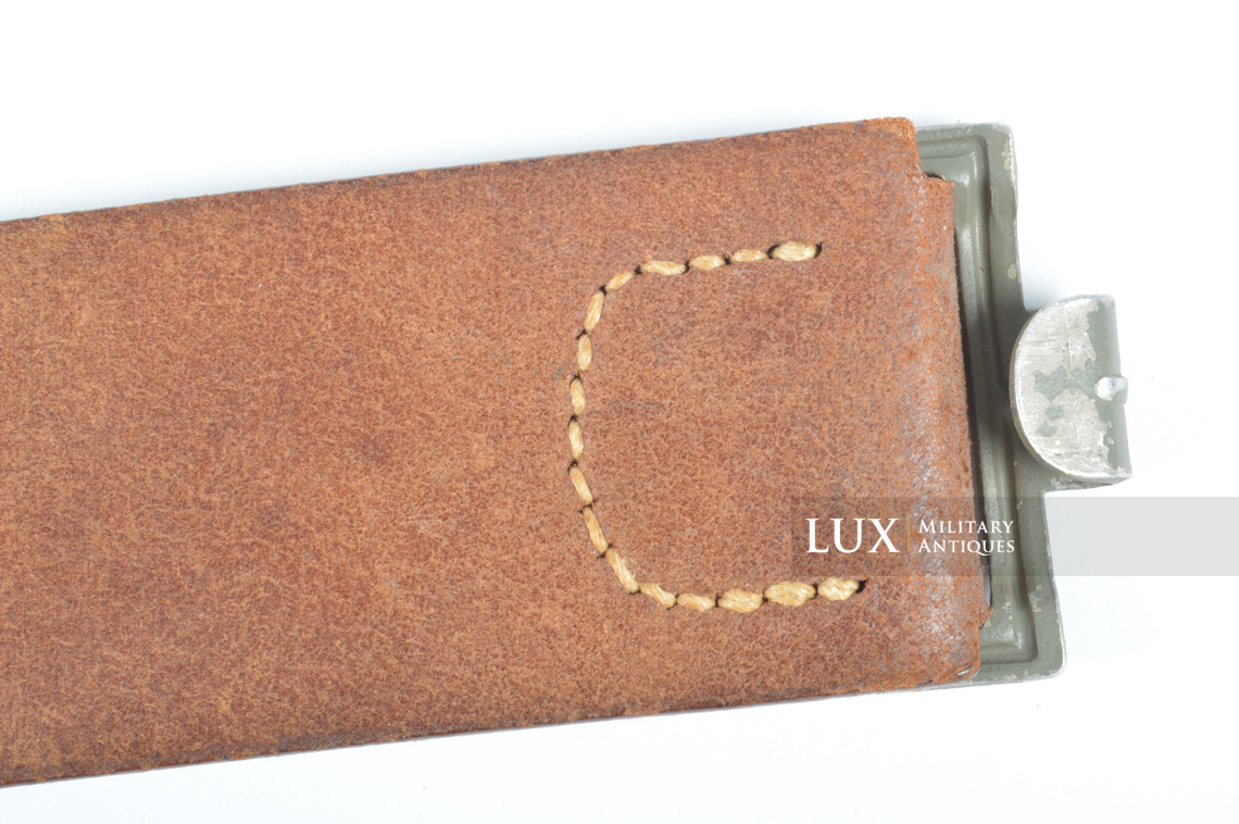 Early German combat service leather belt in natural brown leather, « 1938 » - photo 7