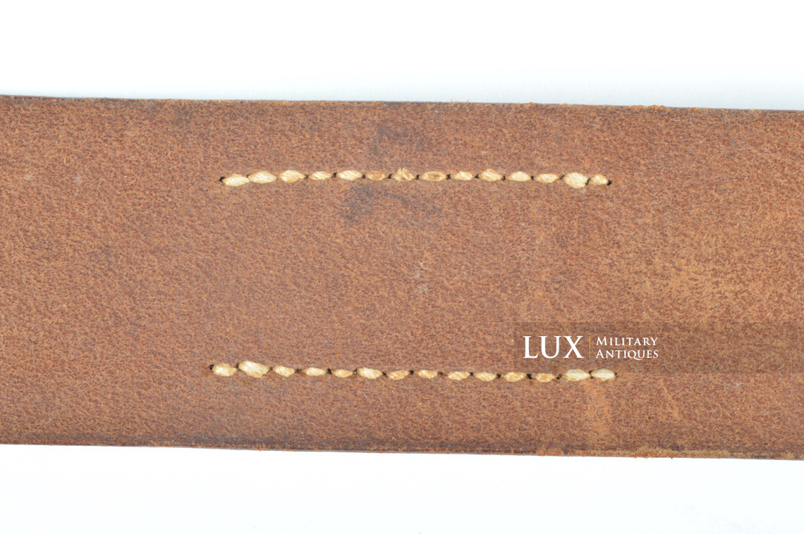 Early German combat service leather belt in natural brown leather, « 1938 » - photo 12