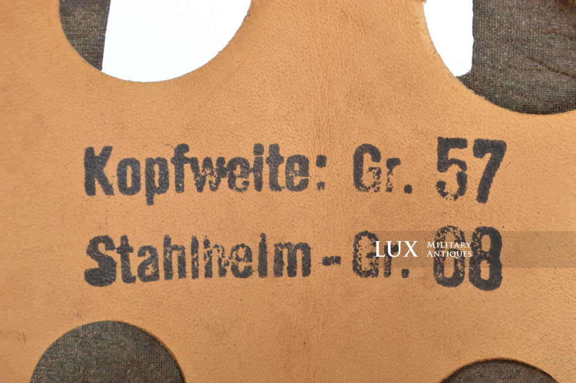 Intérieur milieu de guerre de casque allemand M38 de parachutiste, « 68 » - photo 7