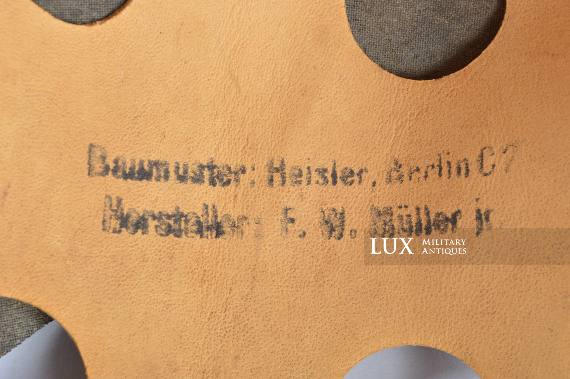 Intérieur milieu de guerre de casque allemand M38 de parachutiste, « 68 » - photo 8