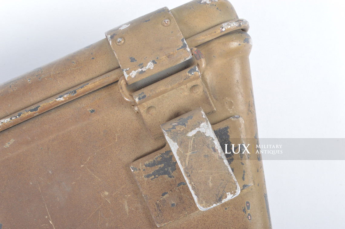 German rangefinder container case in normandy camouflage - photo 9