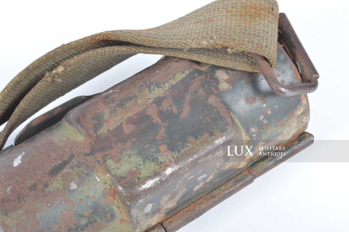 German MG34 camouflage spare barrel carrier - photo 20