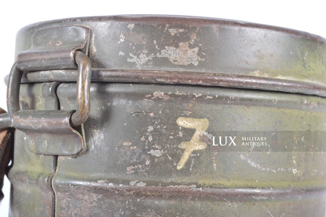 German two-tone camouflage gas mask canister set, « Gefr. Bopp » - photo 18