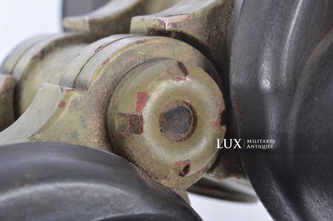 German 7x50 fixed focus armored binocular set, « captured grouping » - photo 30