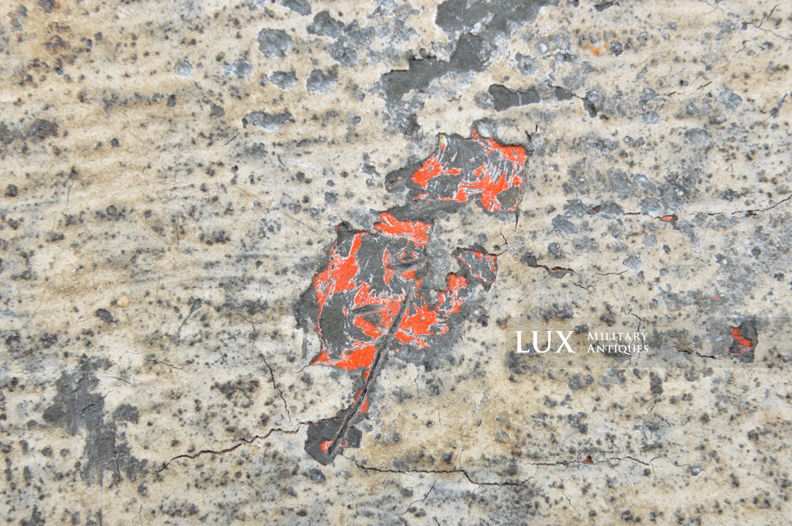 Rare M35 Heer winter whitewash camouflage combat helmet, « battle damage » - photo 36