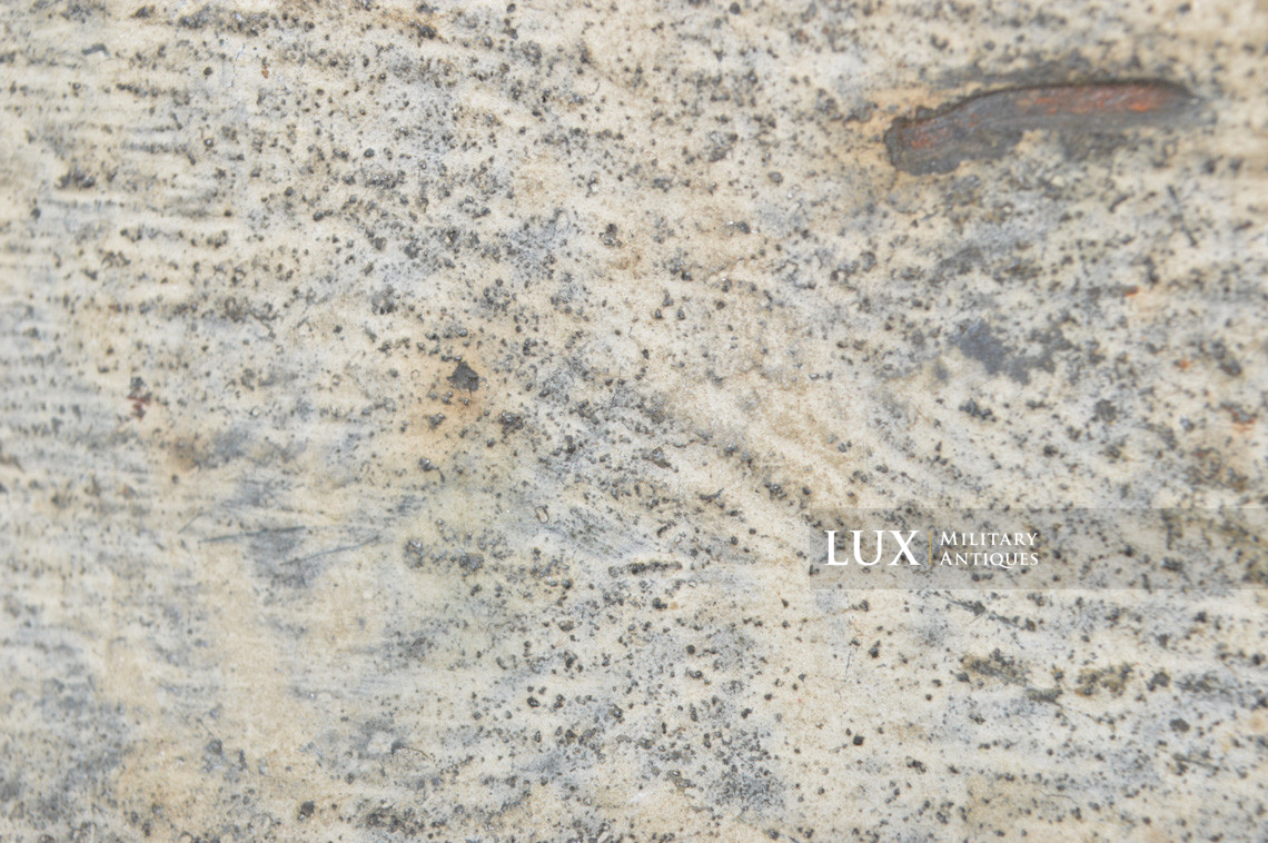 Rare M35 Heer winter whitewash camouflage combat helmet, « battle damage » - photo 40