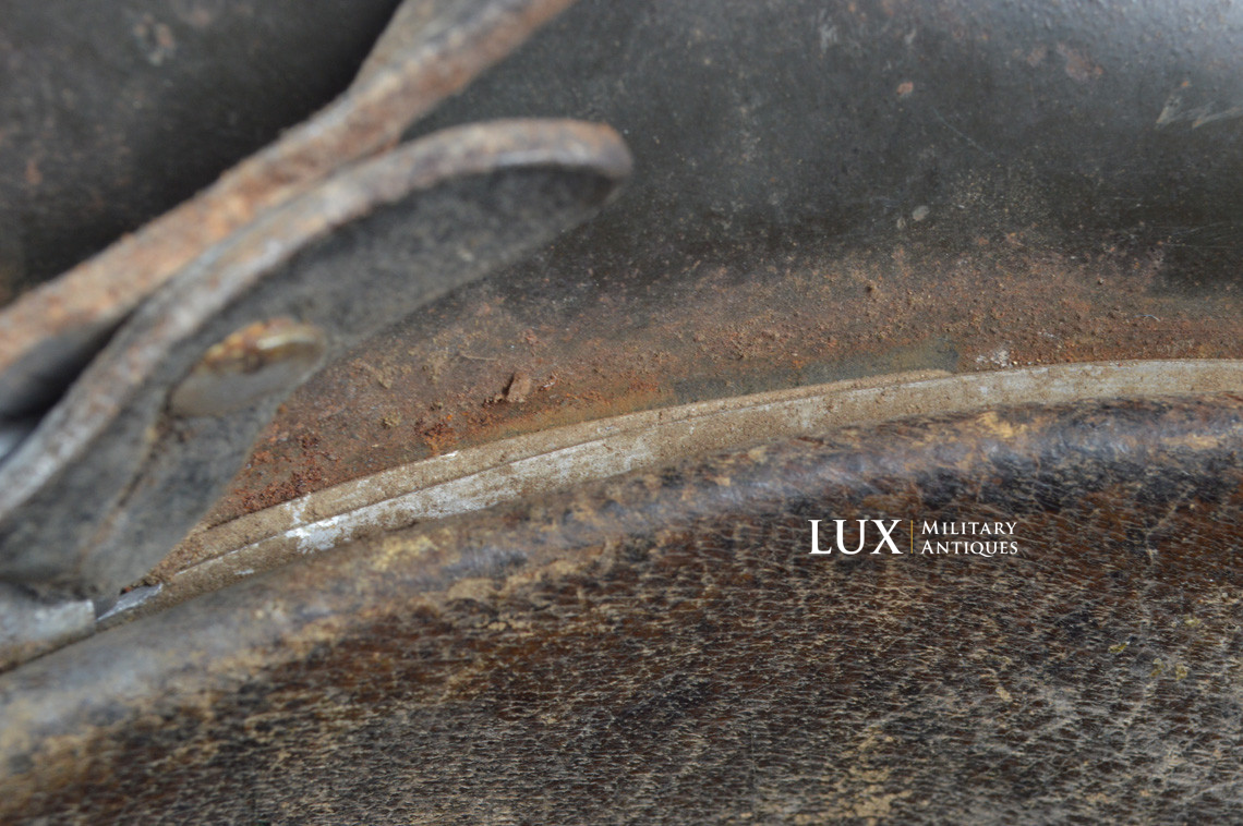 Rare M35 Heer winter whitewash camouflage combat helmet, « battle damage » - photo 69