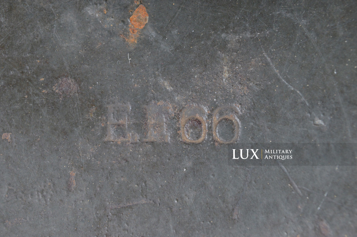 Rare M35 Heer winter whitewash camouflage combat helmet, « battle damage » - photo 49