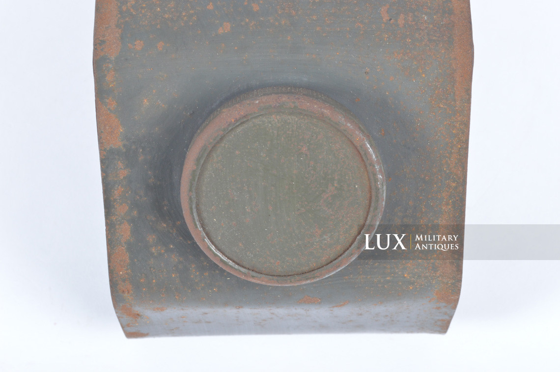 MG34/42 gunner's crew cleaning oil storage container - photo 14