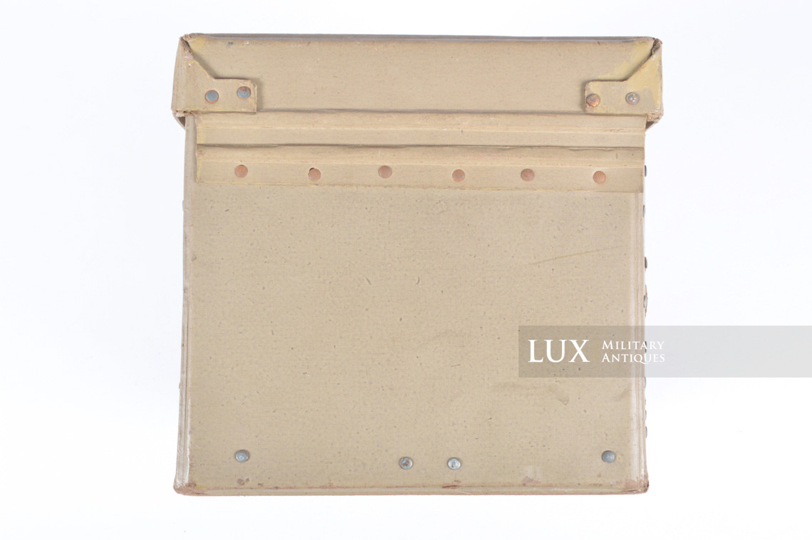 German 3,7cm Luftwaffe munitions storage box, « 1945 » - photo 14