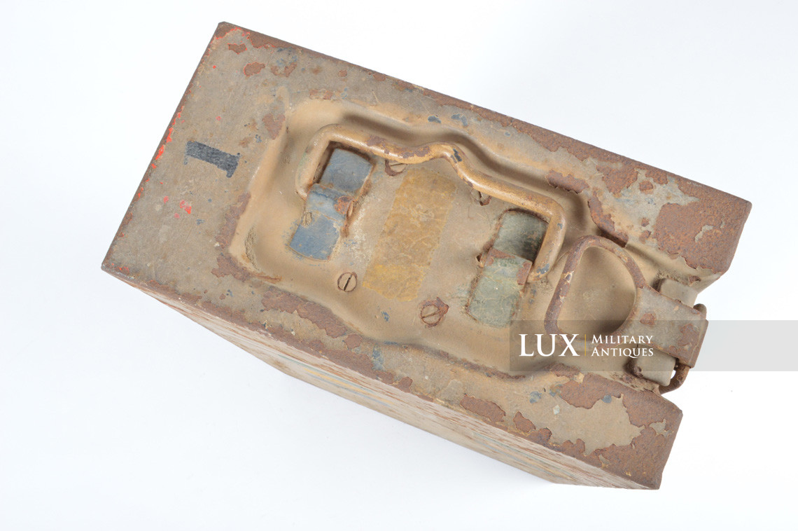 German late-war 2cm flak magazine ammo case, « unique code » - photo 25