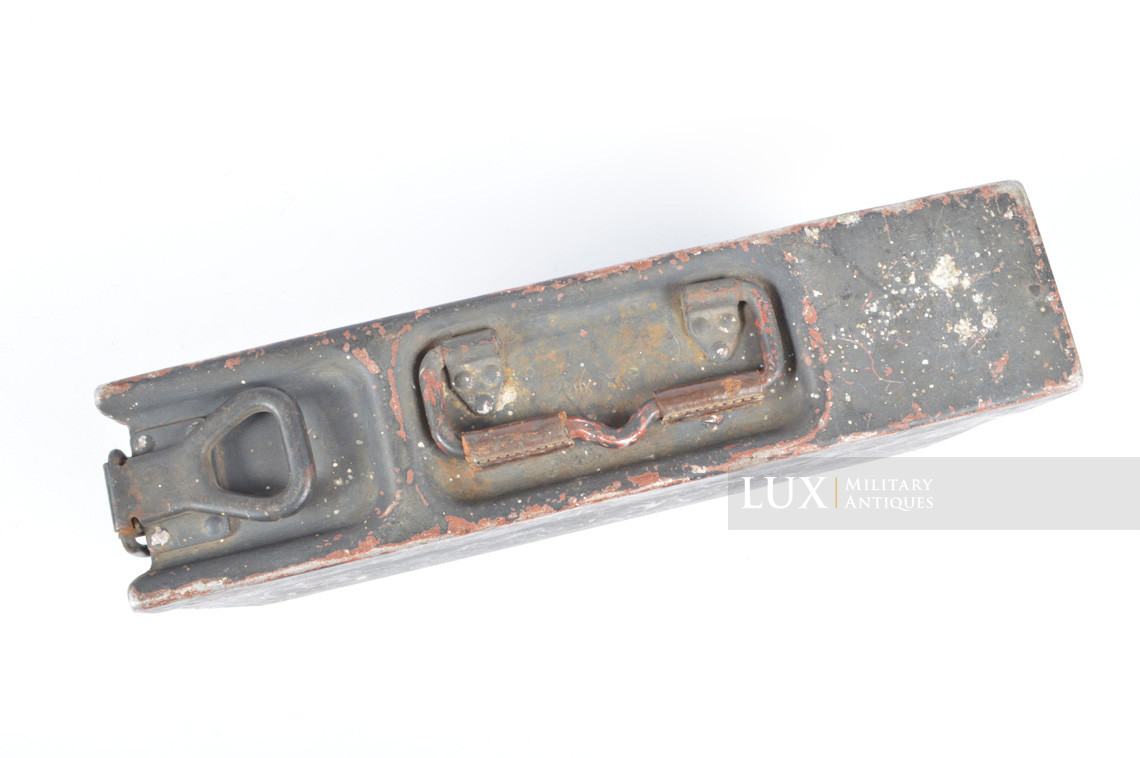 German early-war blue MG34/42 ammunitions case - photo 8