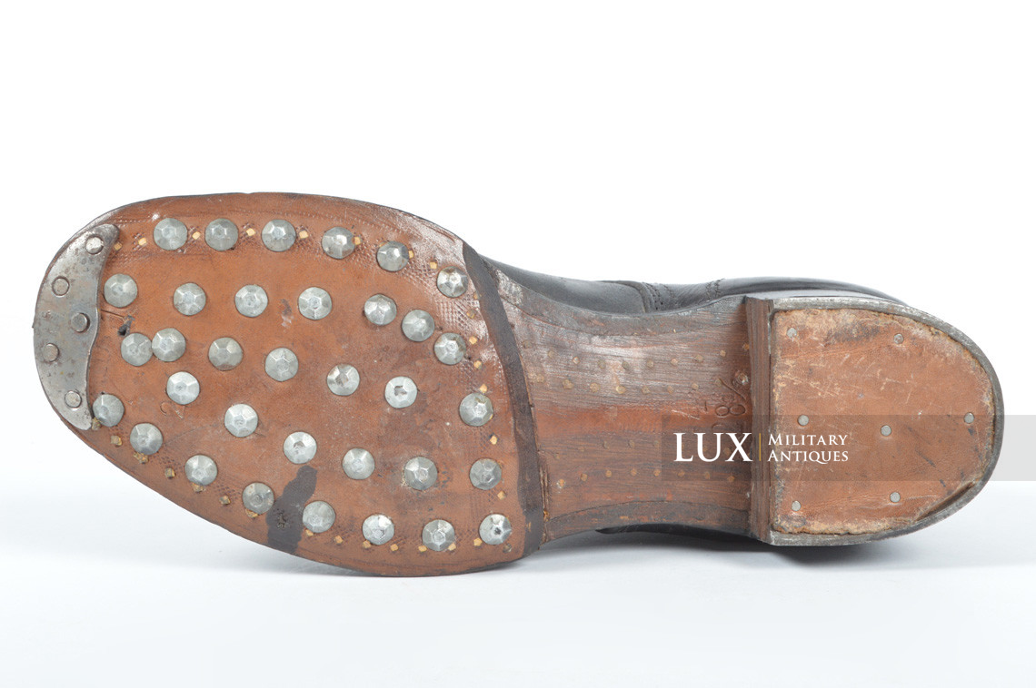 Unissued late-war German low ankle combat boots - photo 15