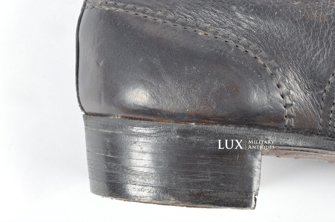 Unissued late-war German low ankle combat boots - photo 30
