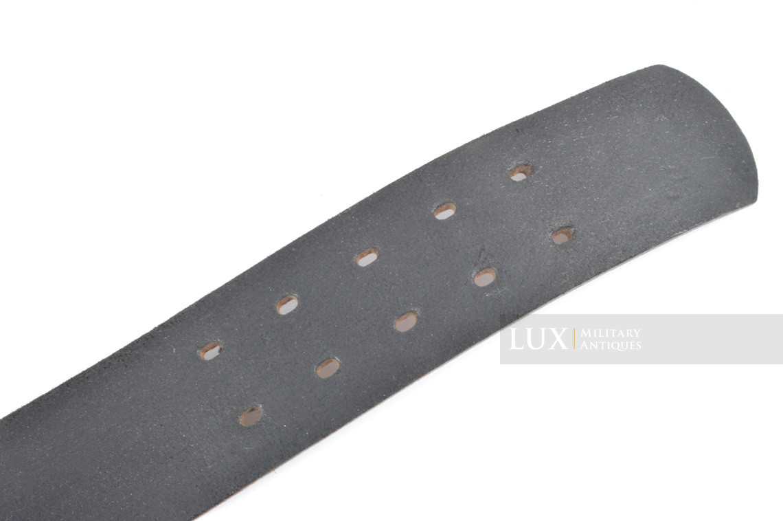 Unissued German late-war leather belt, RBNr « 0/0564/0005 » - photo 10