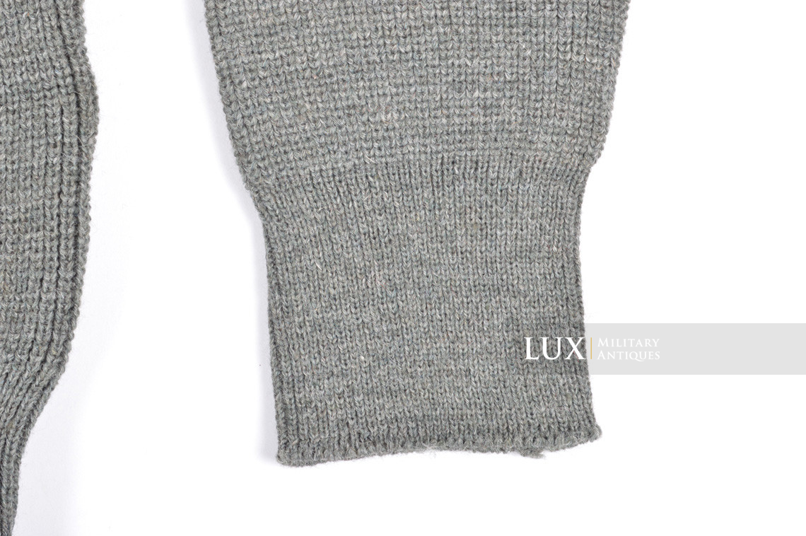 Late-war German issued « turtle-neck » sweater  - photo 11