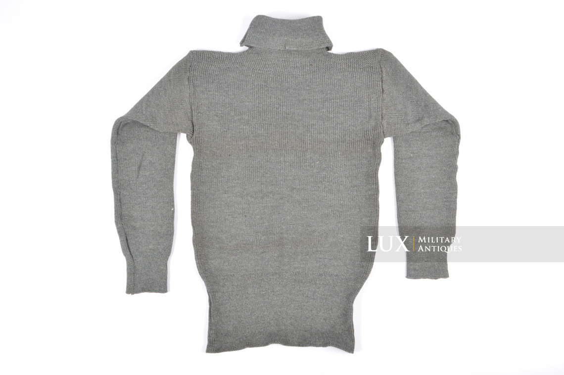 Late-war German issued « turtle-neck » sweater  - photo 13