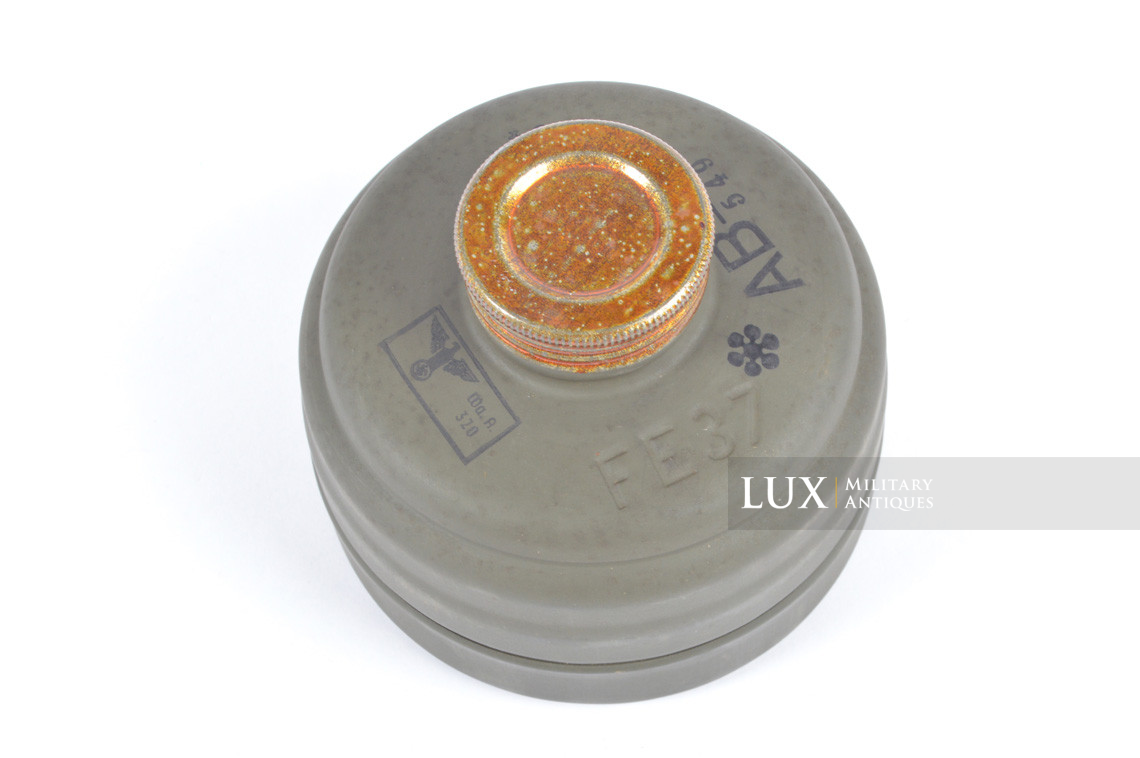 Unissued early German gas mask filter - photo 8