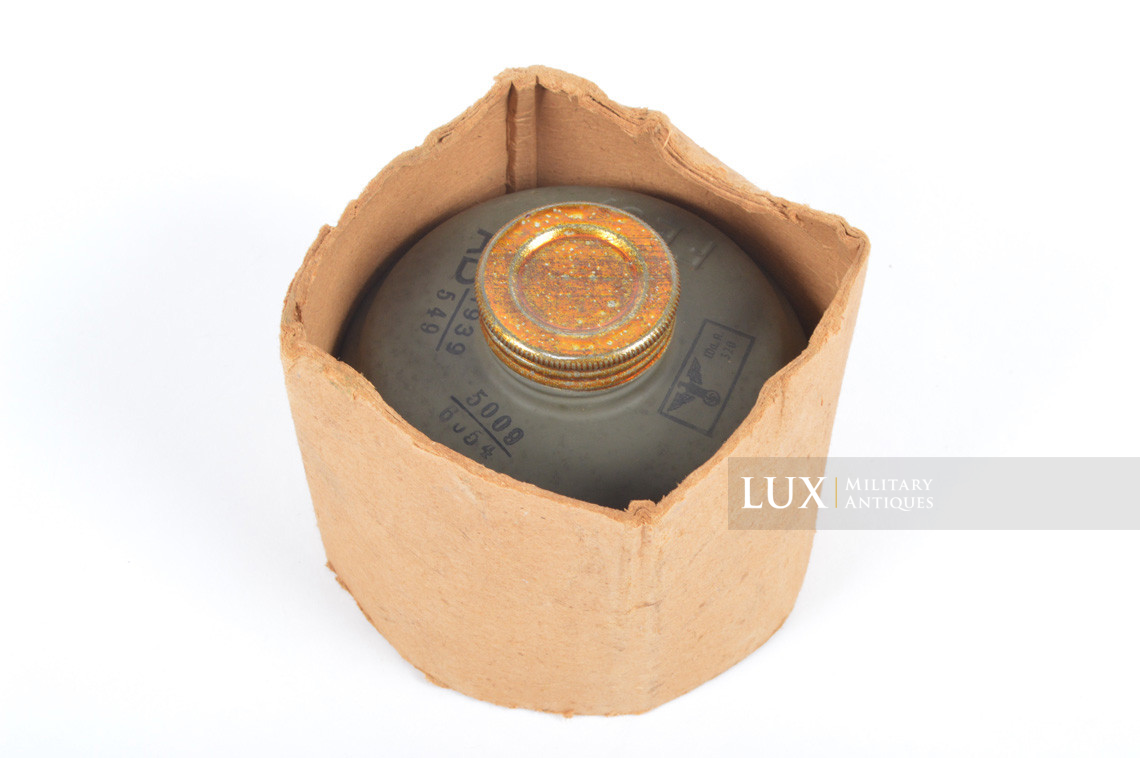 Unissued early German gas mask filter - photo 7