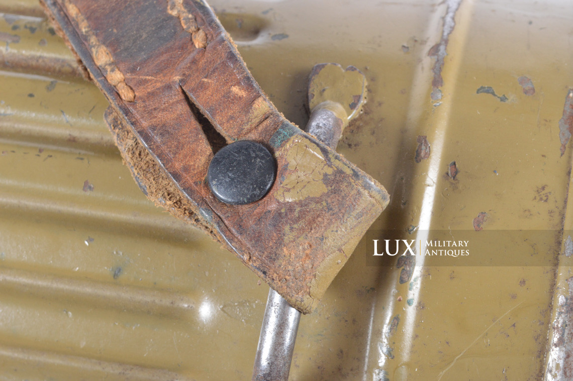 German gas mask canister in olive tropical tan camouflage paint - photo 19