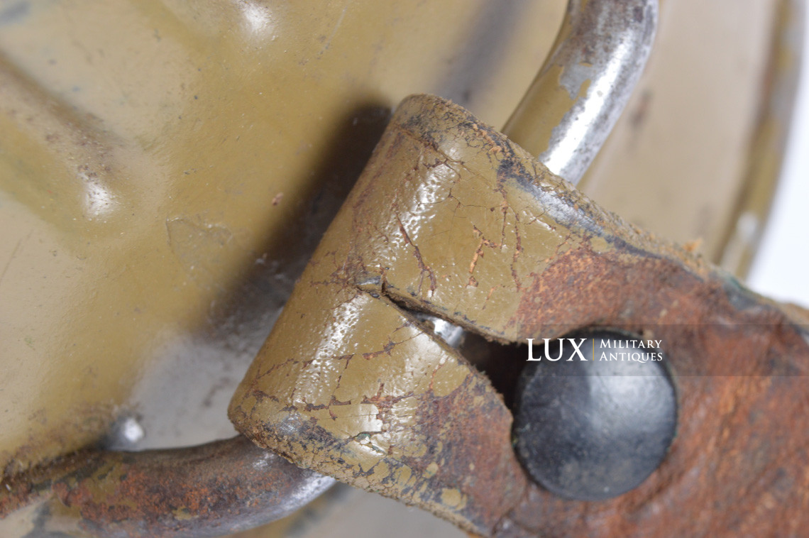 German gas mask canister in olive tropical tan camouflage paint - photo 29