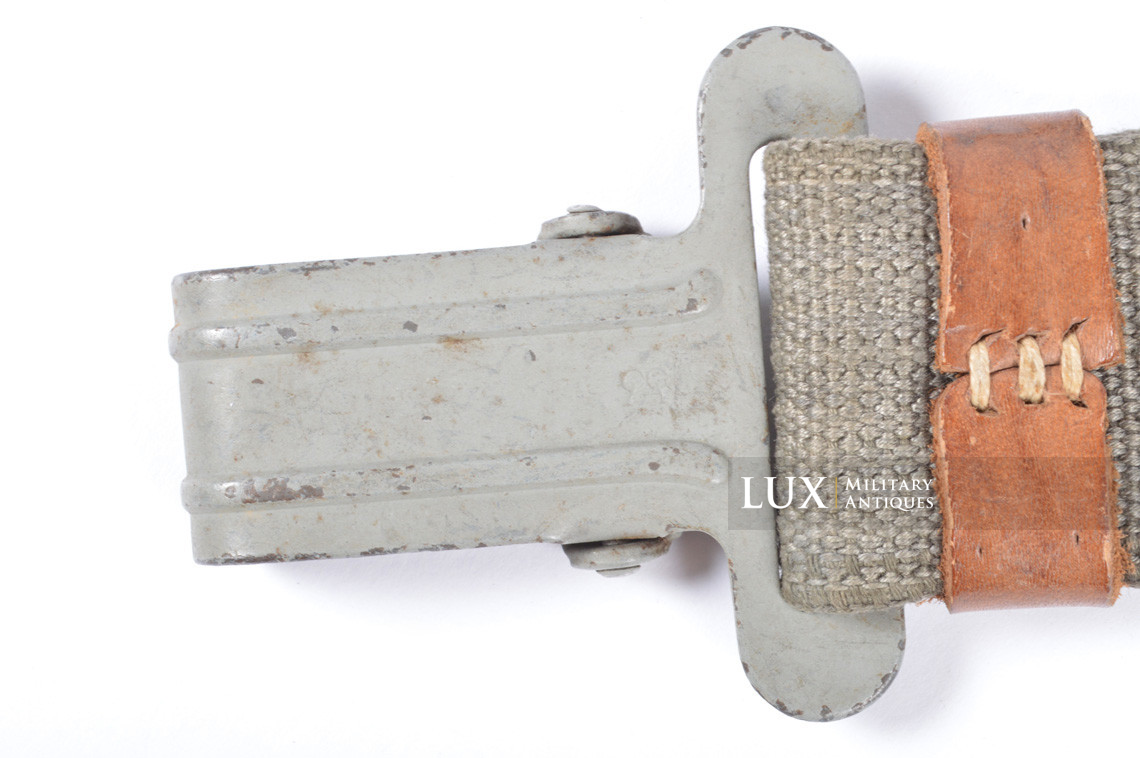 Rare German six pocket MP38/40 pouch carrying strap, « bla/1944 » - photo 15
