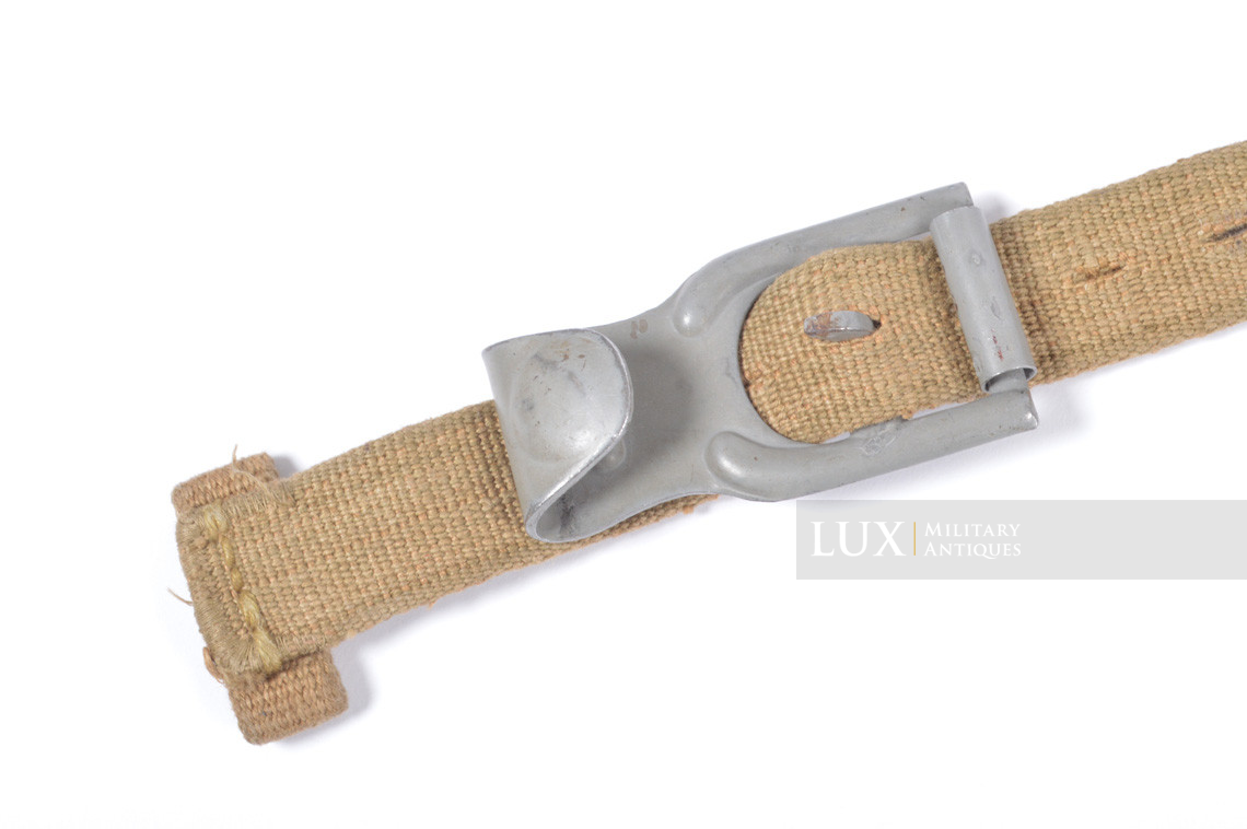 Unissued Luftwaffe tropical tan webbing Y-straps - photo 8