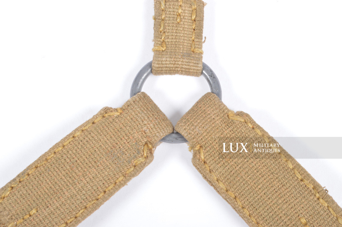 Unissued Luftwaffe tropical tan webbing Y-straps - photo 11