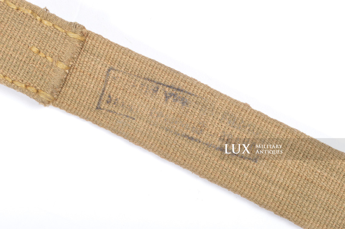 Unissued Luftwaffe tropical tan webbing Y-straps - photo 12