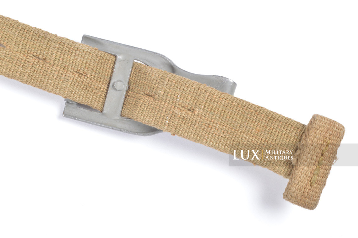 Unissued Luftwaffe tropical tan webbing Y-straps - photo 17