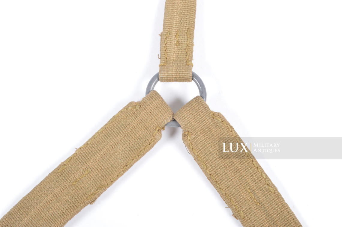 Unissued Luftwaffe tropical tan webbing Y-straps - photo 18