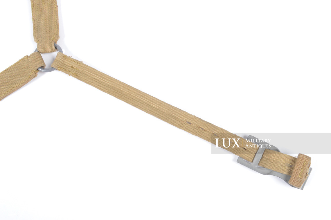 Unissued Luftwaffe tropical tan webbing Y-straps - photo 19