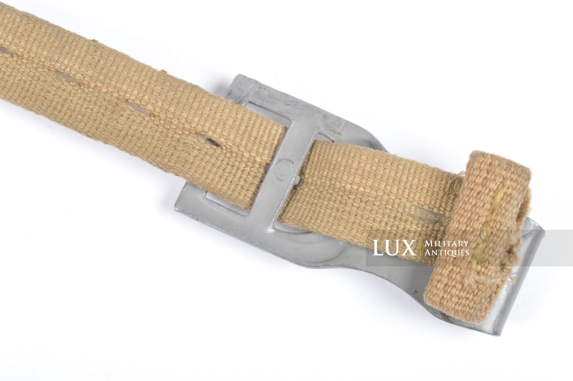 Unissued Luftwaffe tropical tan webbing Y-straps - photo 20