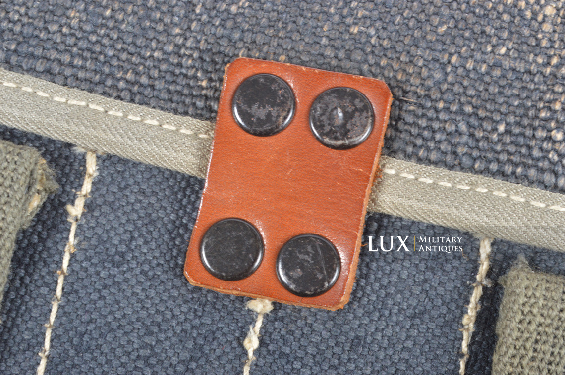 Unissued German flare gun ammunition pouch in blue webbing, « jvf 42 » - photo 18