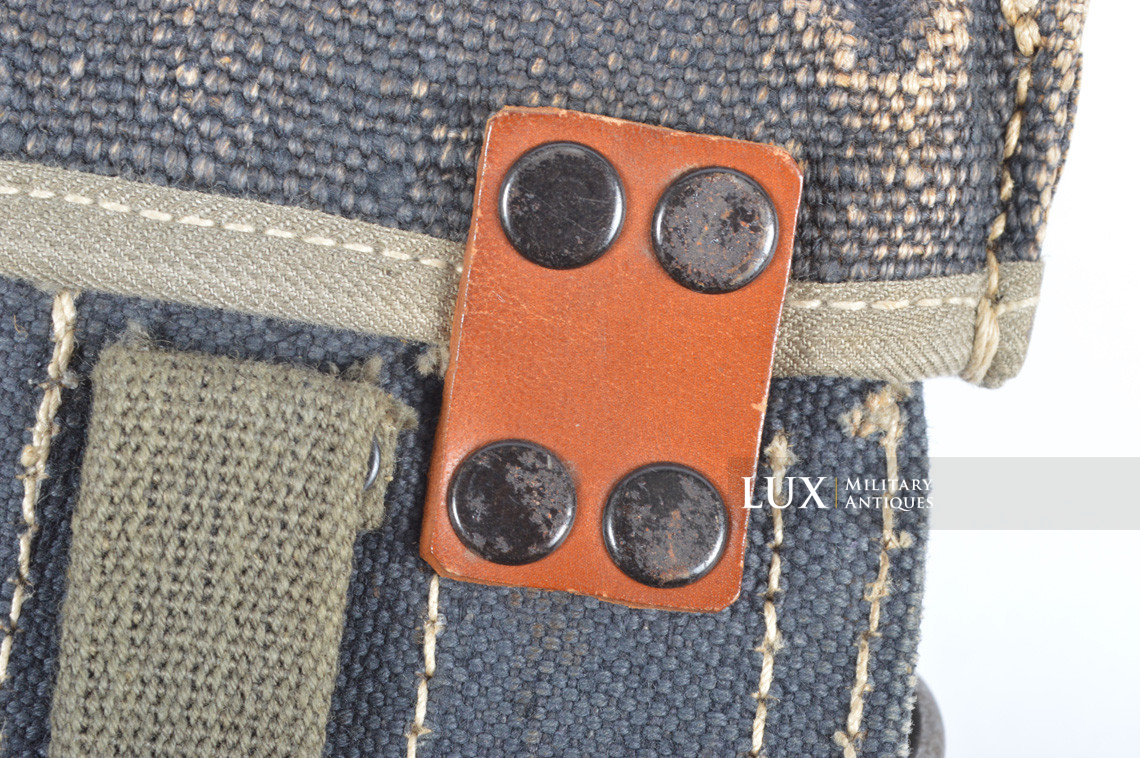 Unissued German flare gun ammunition pouch in blue webbing, « jvf 42 » - photo 19