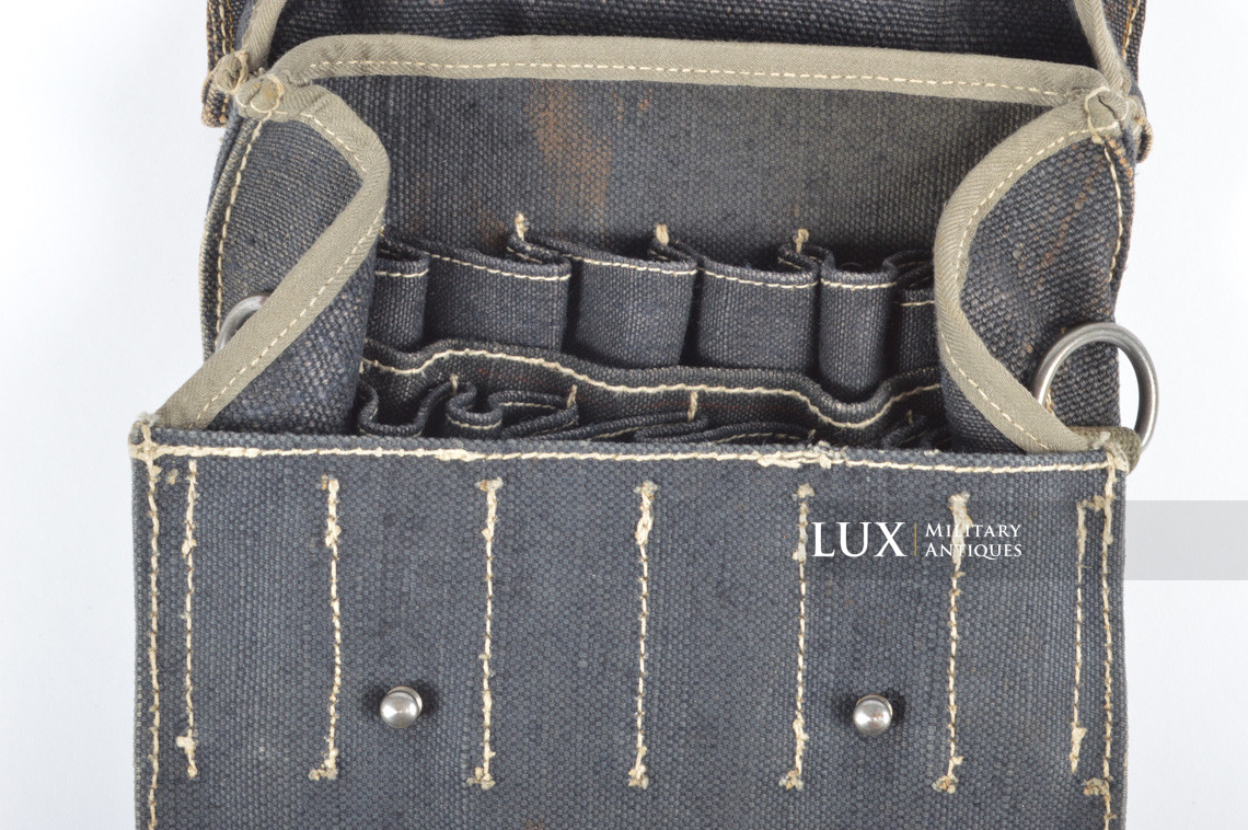 Unissued German flare gun ammunition pouch in blue webbing, « jvf 42 » - photo 24