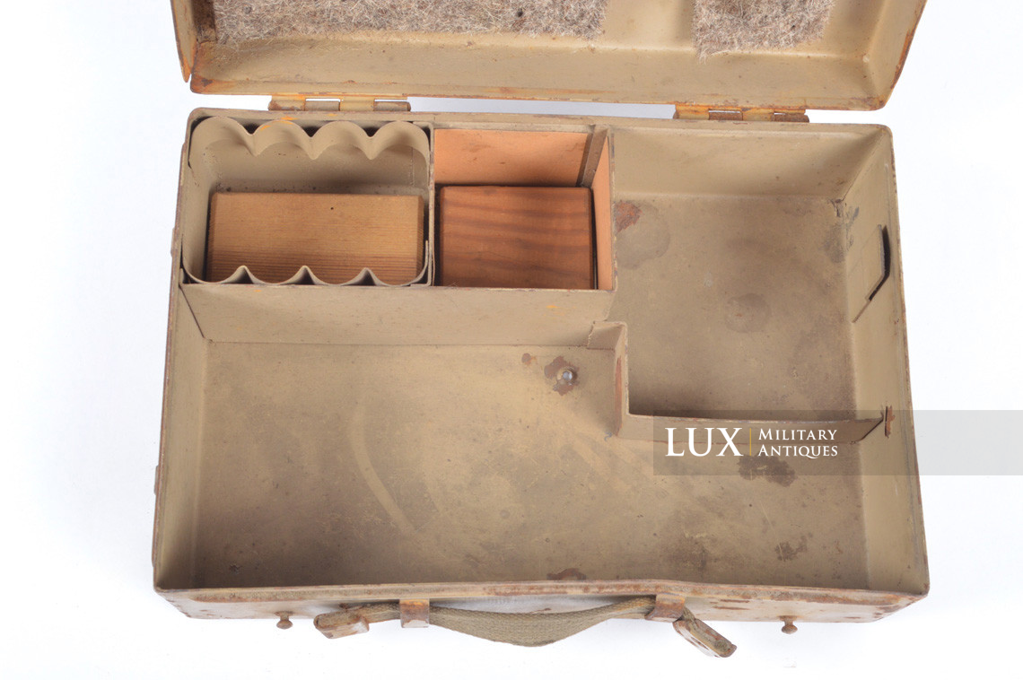 German late-war special issue blackout reading light storage case, « etl » - photo 18