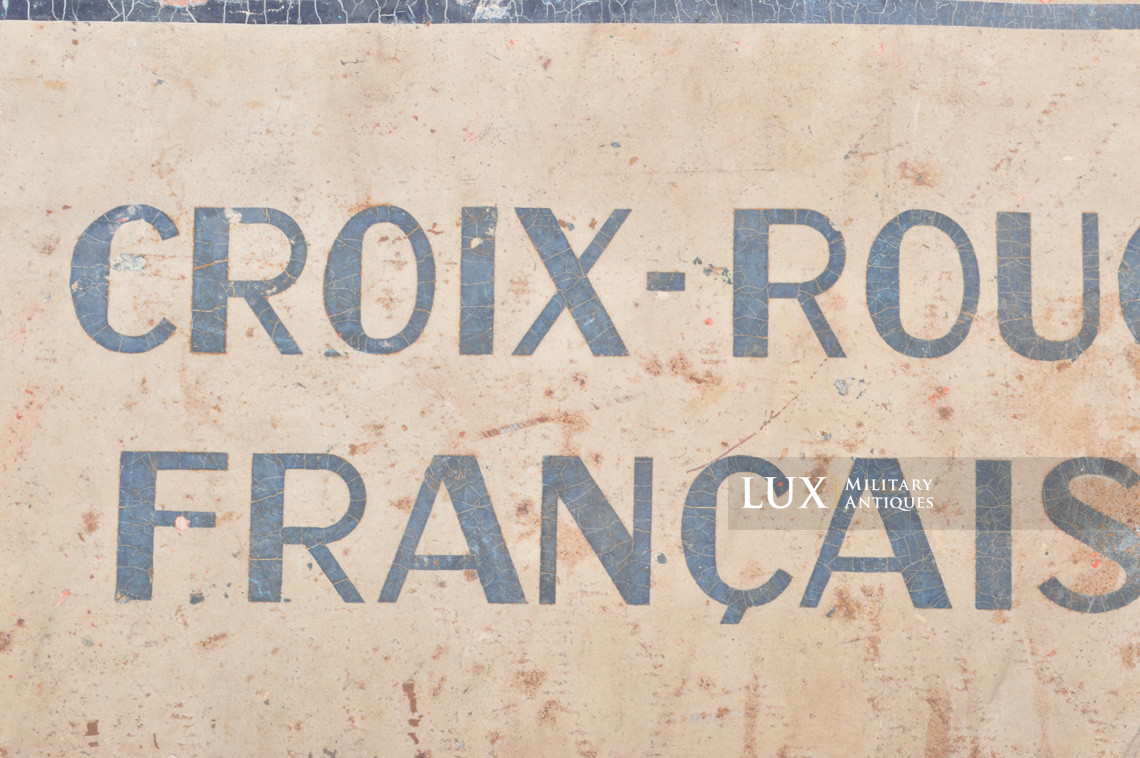 Panneau directionnel de la Croix-Rouge française - photo 8