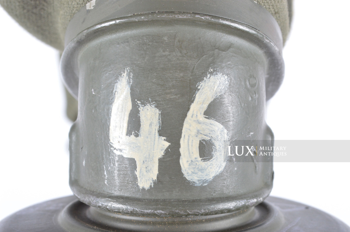 German three-tone « Normandy » camouflage gas mask canister, « untouched / woodwork find » - photo 56