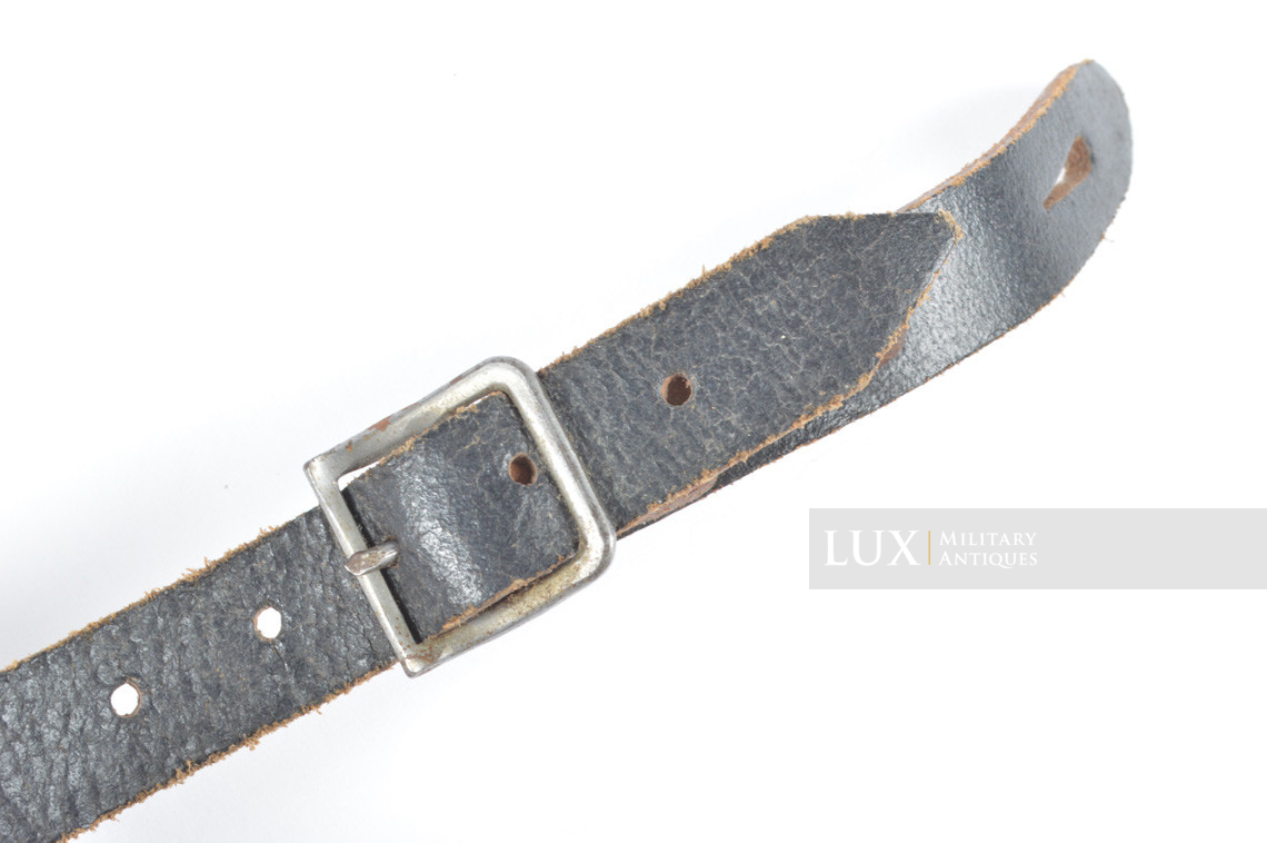 Late-war German helmet chinstrap, RBNr « 0/0750/0100 » - photo 7