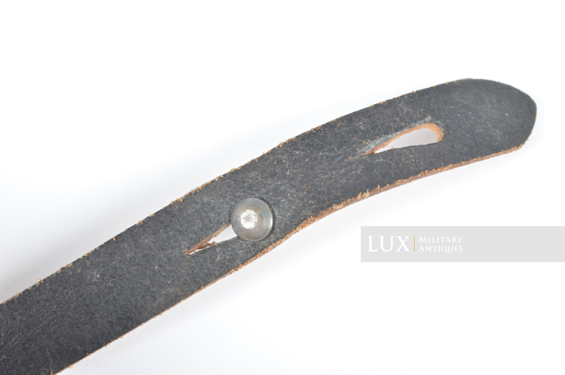 Late-war German helmet chinstrap, RBNr « 0/0750/0100 » - photo 11