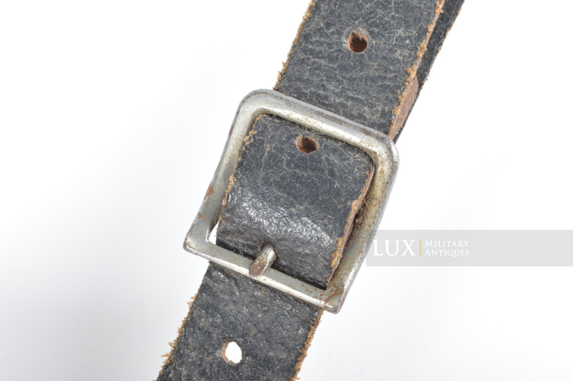 Late-war German helmet chinstrap, RBNr « 0/0750/0100 » - photo 8