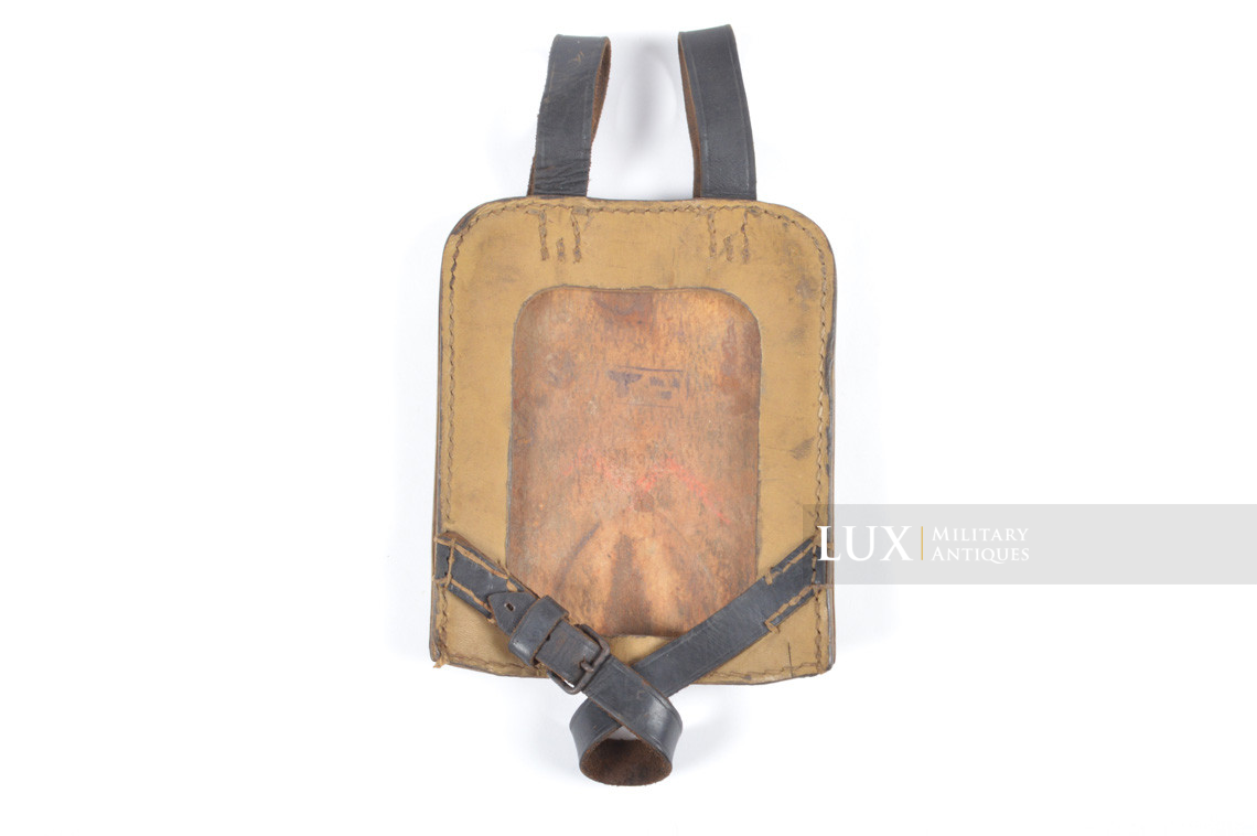 German late-war tan pressed cardboard entrenching tool carrying case - photo 4