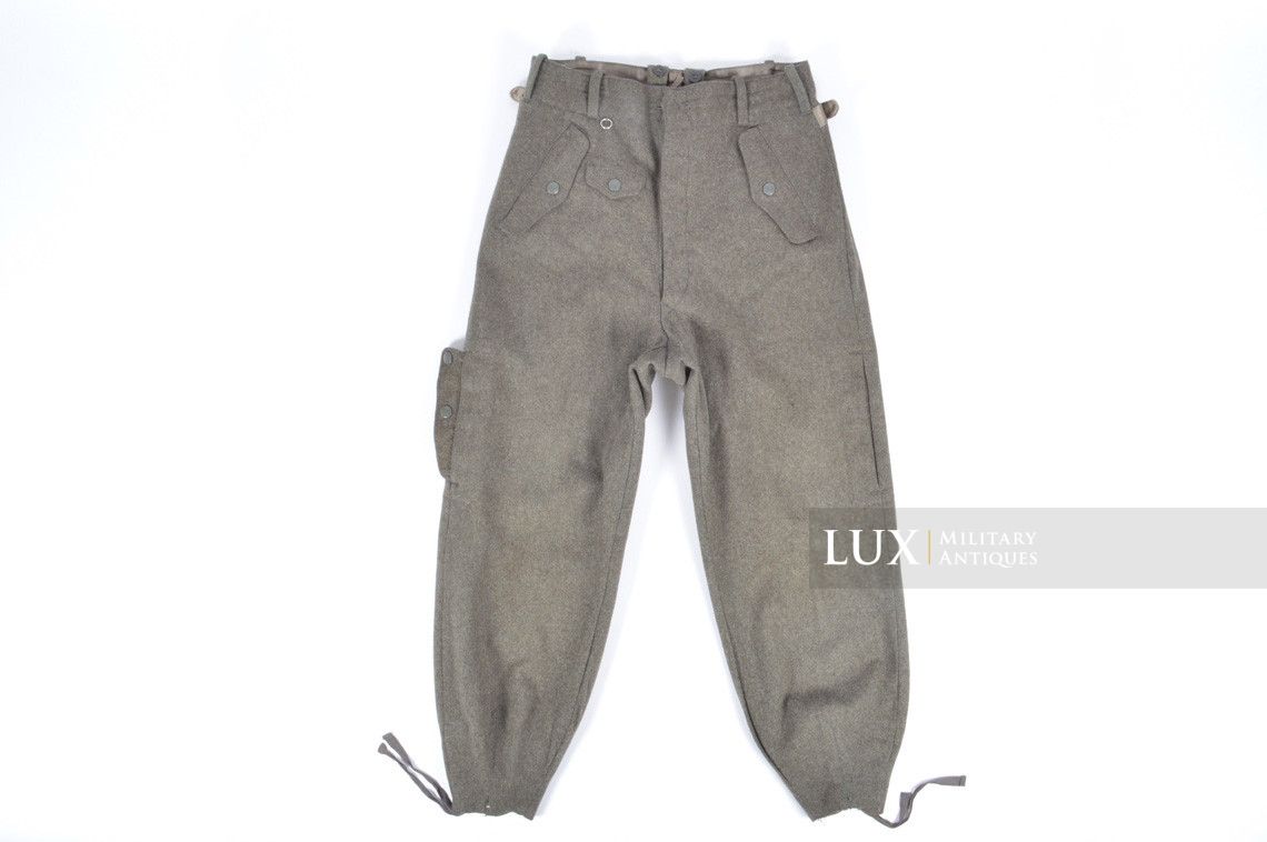 Unissued late-war paratrooper Fallschirmjäger combat jump trousers - photo 25