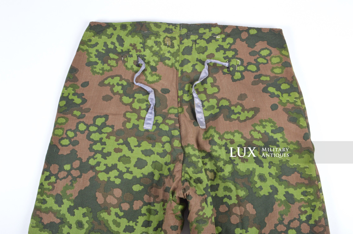 Waffen-SS oak leaf spring pattern reversible winter parka and trouser set - photo 31