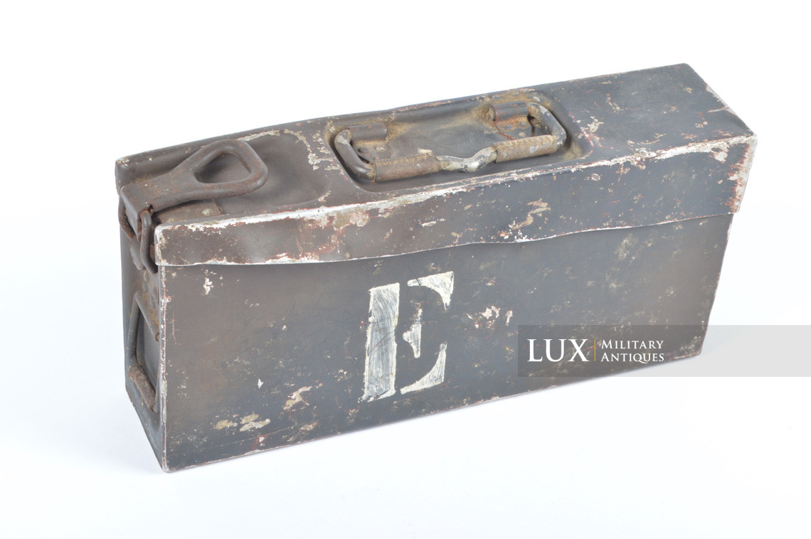 German early camouflage MG34/42 ammunitions case, « E-Kasten » - photo 4