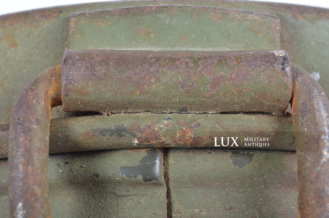 German two-tone camouflage gas mask canister, « woodwork find / Normandy » - photo 44