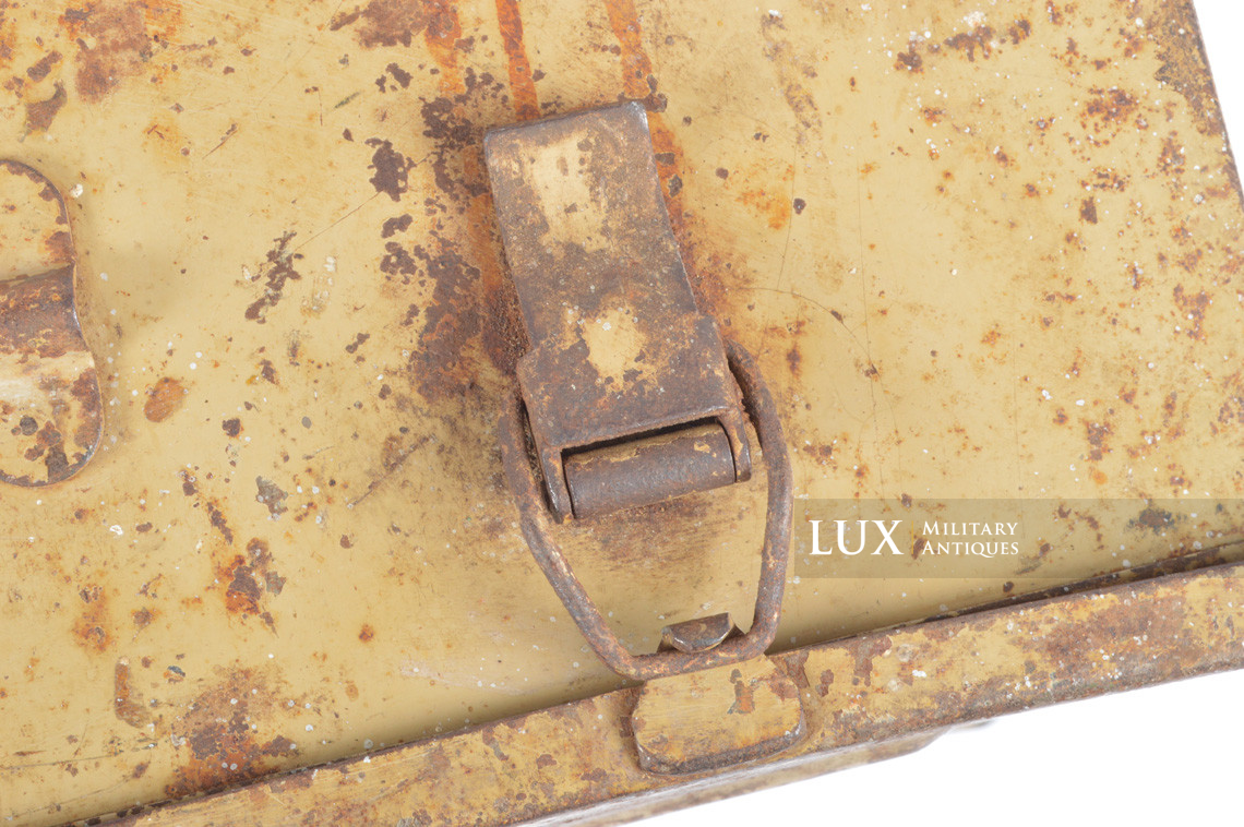 German armored vehicle MG34/42 ammunition drum box, « MG MUNITION » - photo 13